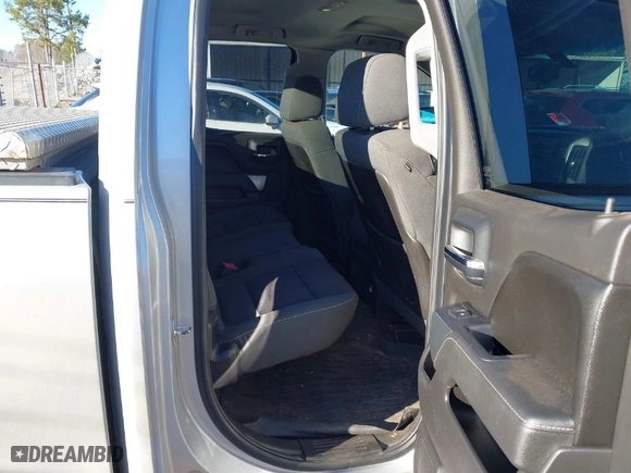 2015 Chevrolet Silverado 1500 LT with VIN 1GCVKREH8FZ304121, listed as a IAAI auction lot 41590466 with 165,448 mi miles. Bid and sale history available at carsss.com. Image 8.