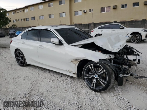 2022 BMW 3 Series 330i with VIN 3MW5R1J02N8C36224, listed as a Copart auction lot 50513865 with 22,084 mi miles and Non Repairable. Bid and sale history available at carsss.com. Image 4.