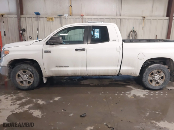 2014 Toyota Tundra 4WD Truck SR with VIN 5TFUY5F11EX393870, listed as a IAAI auction lot 41414461 with 120,837 mi miles. Bid and sale history available at carsss.com. Image 15.