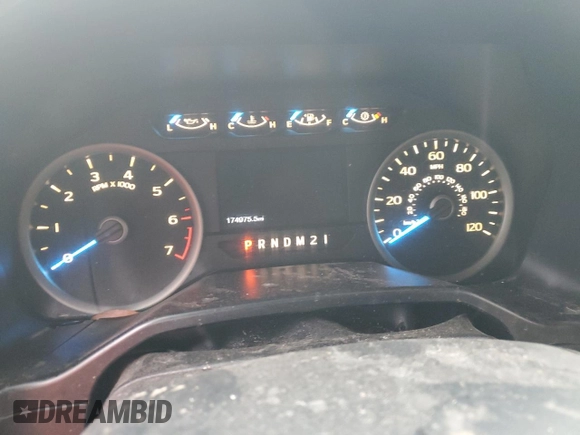 2015 Ford F-150 XL with VIN 1FTEW1CP8FKF13075, listed as a Copart auction lot 59530395 with 174,975 mi miles and Clean title. Bid and sale history available at DreamBid. Image 9.