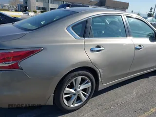 2015 Nissan Altima SL with VIN 1N4AL3AP4FC146262, listed as a IAAI auction lot 41954875 with 105,706 mi miles and . Bid and sale history available at DreamBid. Image 18.