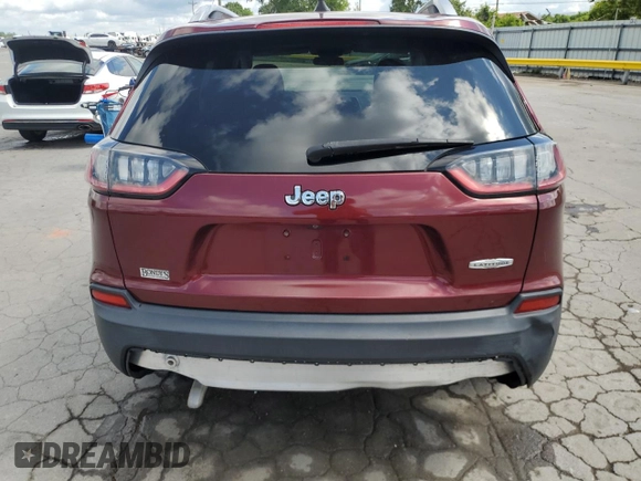 2019 Jeep Cherokee Latitude z VIN 1C4PJLCB8KD263455, wystawiony jako Copart lot #64126085 z przebiegiem 96 734 mil mil oraz Szkoda całkowita • Salvage title. Historia ofert i sprzedaży dostępna na DreamBid. Obrazek 6.