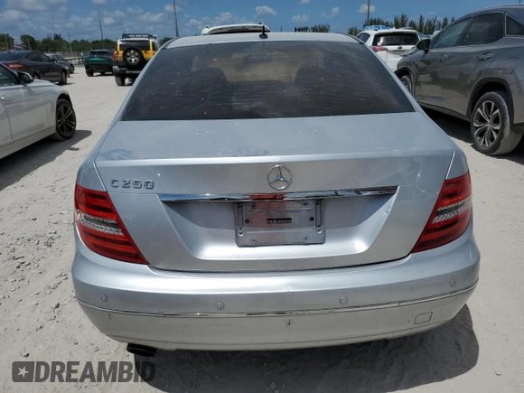 2014 Mercedes-Benz C 250 Sport z VIN WDDGF4HB4EG250095, wystawiony jako Copart lot #53650695 z przebiegiem Nie podano mil oraz Szkoda całkowita • Salvage title. Historia ofert i sprzedaży dostępna na DreamBid. Obrazek 6.
