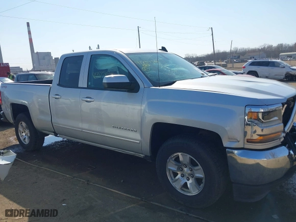 2018 Chevrolet Silverado 1500 LT with VIN 1GCVKREC5JZ150982, listed as a IAAI auction lot 41787560 with 182,423 mi miles. Bid and sale history available at carsss.com. Image 13.