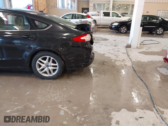 2013 Ford Fusion SE with VIN 3FA6P0HR7DR122844, listed as a IAAI auction lot 41357817 with 122,776 mi miles. Bid and sale history available at carsss.com. Image 18.