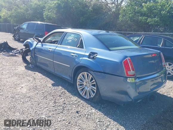 2011 Chrysler 300 C z VIN 2C3CA6CT1BH580137, wystawiony jako IAAI lot #42144399 z przebiegiem 133 082 mil mil oraz . Historia ofert i sprzedaży dostępna na DreamBid. Obrazek 3.