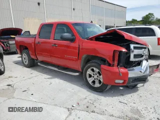 2007 Chevrolet Silverado 1500 LT w/1LT with VIN 3GCEK13C47G512801, listed as a Copart auction lot 69797214 with 179,981 mi miles and Non Repairable. Bid and sale history available at carsss.com. Image 4.