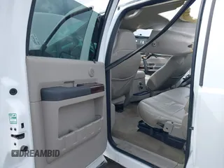 2008 Ford F-250 XL with VIN 1FTSW21RX8EB42256, listed as a IAAI auction lot 41928407 with Not provided miles and . Bid and sale history available at DreamBid. Image 8.