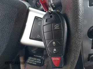 2008 Jeep Commander Sport с VIN 1J8HG48K68C181913, выставлен на аукционе IAAI как лот 42620491 с пробегом 192 384 миль миль и . История ставок и продаж доступна на DreamBid. Изображение 11.
