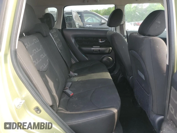 2013 Kia Soul + z VIN KNDJT2A61D7590104, wystawiony jako Copart lot #54177485 z przebiegiem 300 317 mil mil oraz Szkoda całkowita • Salvage title. Historia ofert i sprzedaży dostępna na DreamBid. Obrazek 10.