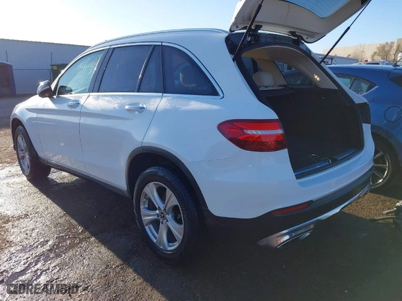 2018 Mercedes-Benz GLC with VIN WDC0G4KB6JV094059, listed as a IAAI auction lot 41759185 with 116,891 mi miles. Bid and sale history available at carsss.com. Image 3.