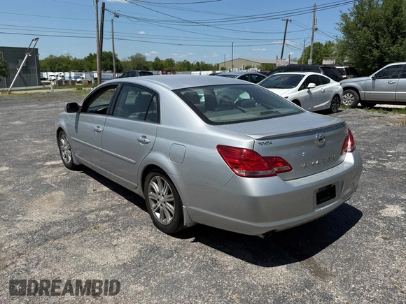 2007 Toyota Avalon XL with VIN 4T1BK36B67U235837, listed as a Copart auction lot 56002445 with 183,864 mi miles and Clean Title. Bid and sale history available at DreamBid. Image 3.
