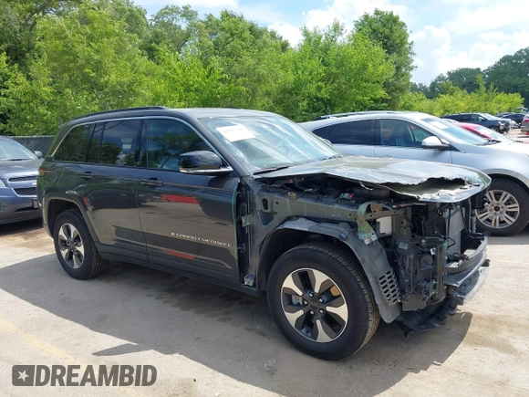 2024 Jeep Grand Cherokee with VIN 1C4RJYB68RC132293, listed as a IAAI auction lot 42597310 with 39,517 mi miles and . Bid and sale history available at DreamBid. Image 13.