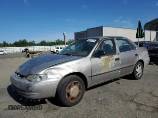 1998 Toyota Corolla VE с VIN 1NXBR12E3WZ093073, выставлен на аукционе Copart как лот 58270705 с пробегом 303 875 миль миль и Списание • Salvage title. История ставок и продаж доступна на DreamBid. Изображение 1.