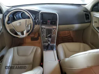 2015 Volvo XC60 T5 z VIN YV4612RK2F2629504, wystawiony jako Copart lot #57691125 z przebiegiem 164 340 mil mil oraz Czysty tytuł • Clean title. Historia ofert i sprzedaży dostępna na DreamBid. Obrazek 8.