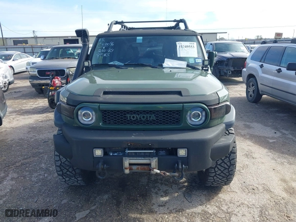 2014 Toyota FJ Cruiser with VIN JTEBU4BFXEK192640, listed as a IAAI auction lot 41349553 with 49,308 mi miles. Bid and sale history available at carsss.com. Image 12.