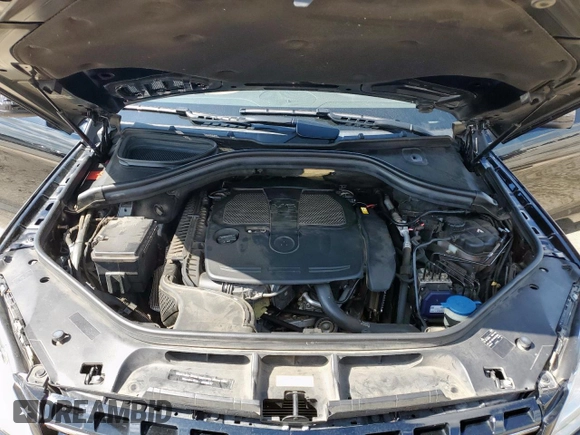 2015 Mercedes-Benz M 350 z VIN 4JGDA5JB9FA610926, wystawiony jako Copart lot #56190105 z przebiegiem 73 206 mil mil oraz Szkoda całkowita • Salvage title. Historia ofert i sprzedaży dostępna na DreamBid. Obrazek 11.