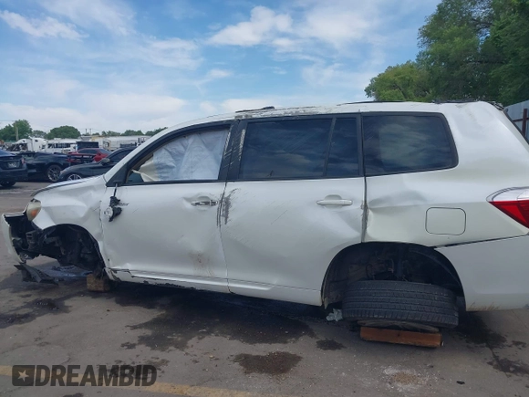 2008 Toyota Highlander Sport with VIN JTEES43A982090613, listed as a IAAI auction lot 42486898 with 129,300 mi miles and . Bid and sale history available at DreamBid. Image 6.
