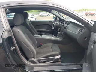 2014 Ford Mustang V6 with VIN 1ZVBP8AM5E5226188, listed as a IAAI auction lot 42181615 with 70,748 mi miles and . Bid and sale history available at carsss.com. Image 5.