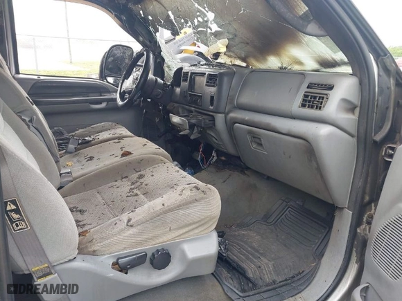 2004 Ford Super Duty F-250 XL with VIN 1FTNW20L24EA41944, listed as a IAAI auction lot 41633587 with 1 mi miles. Bid and sale history available at carsss.com. Image 5.