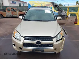2010 Toyota RAV4 Limited z VIN JTMYK4DV0AD004537, wystawiony jako IAAI lot #40428467 z przebiegiem 77 589 mil mil oraz . Historia ofert i sprzedaży dostępna na DreamBid. Obrazek 13.