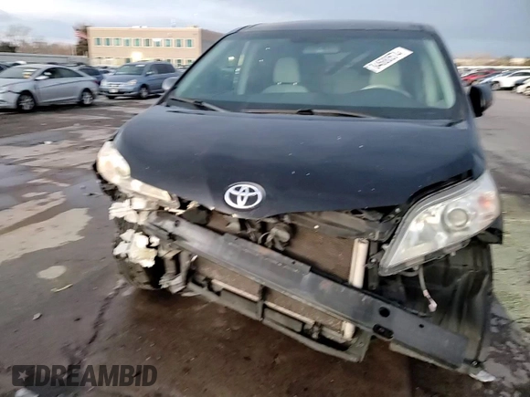 2014 Toyota Sienna L with VIN 5TDZK3DC1ES486586, listed as a Copart auction lot 84680574 with 122,332 mi miles and Salvage Title. Bid and sale history available at carsss.com. Image 15.