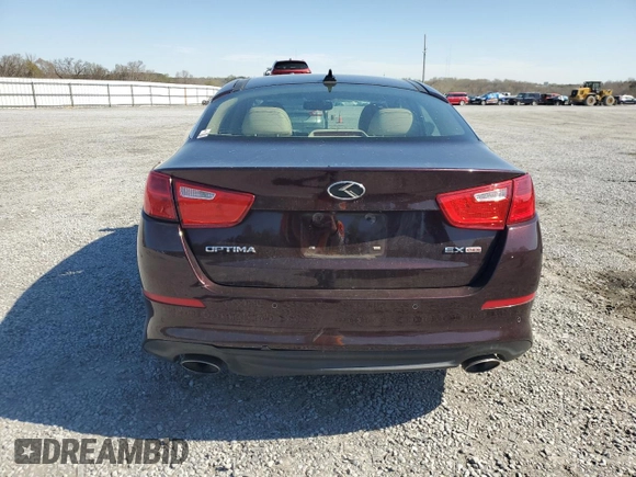 2014 Kia Optima EX z VIN 5XXGN4A7XEG304512, wystawiony jako Copart lot #50656505 z przebiegiem 141 746 mil mil oraz Szkoda całkowita • Salvage title. Historia ofert i sprzedaży dostępna na DreamBid. Obrazek 6.