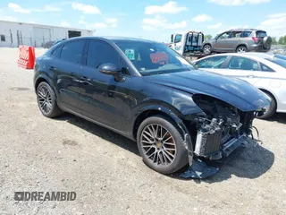 2020 Porsche Cayenne E-Hybrid Hybrid z VIN WP1BE2AY6LDA55042, wystawiony jako IAAI lot #39723667 z przebiegiem 38 924 mil mil oraz . Historia ofert i sprzedaży dostępna na DreamBid. Obrazek 1.