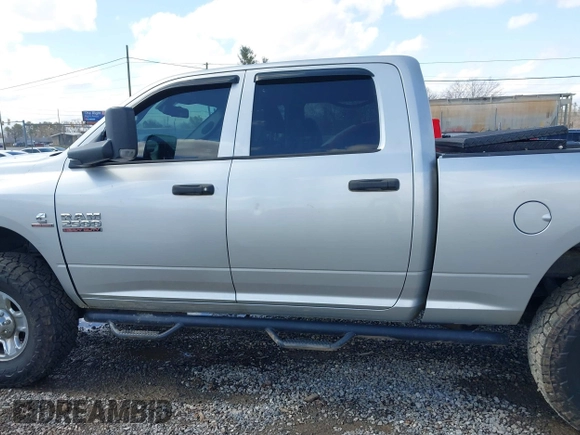 2015 Ram 2500 Tradesman with VIN 3C6UR5CL9FG511132, listed as a IAAI auction lot 41708395 with 156,833 mi miles and . Bid and sale history available at DreamBid. Image 14.