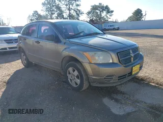 2008 Dodge Caliber SE with VIN 1B3HB28B78D701039, listed as a IAAI auction lot 41585136 with 208,216 mi miles. Bid and sale history available at carsss.com. Image 1.