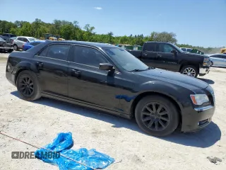 2014 Chrysler 300 C z VIN 2C3CCAEG8EH212880, wystawiony jako Copart lot #53918505 z przebiegiem 113 577 mil mil oraz Szkoda całkowita • Salvage title. Historia ofert i sprzedaży dostępna na DreamBid. Obrazek 4.