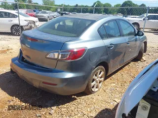 2012 Mazda 3 i Sport z VIN JM1BL1UG2C1602684, wystawiony jako IAAI lot #42132765 z przebiegiem 181 861 mil mil oraz . Historia ofert i sprzedaży dostępna na DreamBid. Obrazek 4.