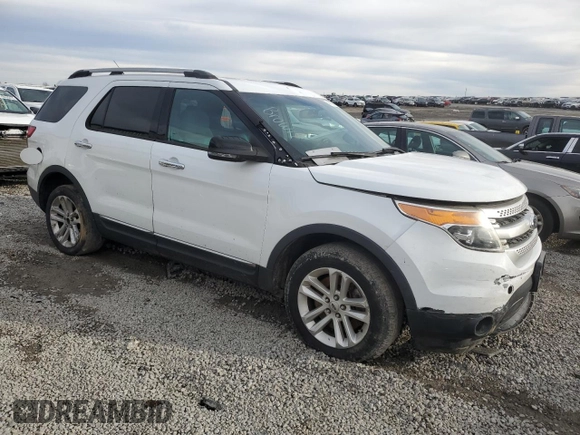 2014 Ford Explorer XLT with VIN 1FM5K8D83EGC02825, listed as a Copart auction lot 46193715 with 110,242 mi miles and Salvage Title. Bid and sale history available at carsss.com. Image 4.