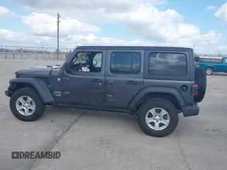 2020 Jeep Wrangler Unlimited Sport Altitude с VIN 1C4HJXDG3LW221691, выставлен на аукционе IAAI как лот 41505933 с пробегом 55 562 миль миль и . История ставок и продаж доступна на DreamBid. Изображение 14.