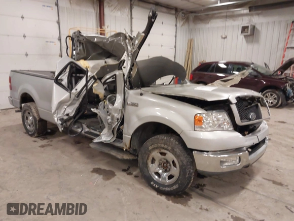 2004 Ford F-150 STX with VIN 1FTRX12W84NC03804, listed as a IAAI auction lot 41683231 with 1 mi miles. Bid and sale history available at carsss.com. Image 1.
