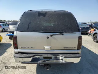 2003 Chevrolet Suburban LT with VIN 3GNEC16T43G178599, listed as a Copart auction lot 62705424 with 227,663 mi miles and Salvage Title. Bid and sale history available at carsss.com. Image 6.