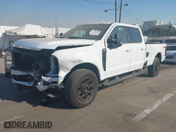 2024 Ford Super Duty F-250 SRW XL with VIN 1FT8W2BN2RED04016, listed as a IAAI auction lot 41274955 with 6,181 mi miles. Bid and sale history available at carsss.com. Image 6.