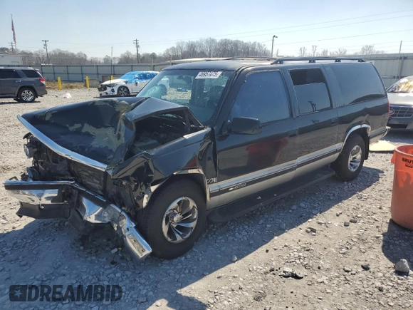 1997 Chevrolet Suburban with VIN 1GNEC16R6VJ375912, listed as a Copart auction lot 46957475 with 252,367 mi miles and Salvage Title. Bid and sale history available at carsss.com. Image 1.