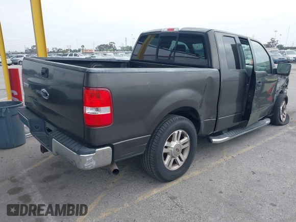 2005 Ford F-150 STX with VIN 1FTRX12W35FA27515, listed as a IAAI auction lot 42043948 with 269,661 mi miles. Bid and sale history available at carsss.com. Image 4.