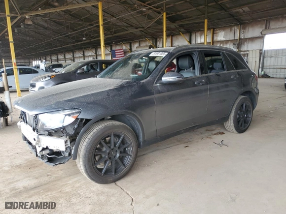 2019 Mercedes-Benz GLC with VIN WDC0G4JB6KV150875, listed as a Copart auction lot 51901365 with 32,524 mi miles and Salvage Title. Bid and sale history available at carsss.com. Image 1.