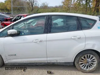 2018 Ford C-Max SE with VIN 1FADP5AU9JL101345, listed as a IAAI auction lot 40675761 with 96,842 mi miles and . Bid and sale history available at DreamBid. Image 14.