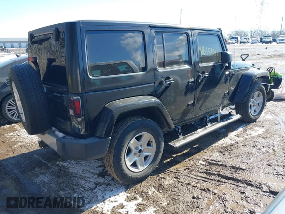 2012 Jeep Wrangler Unlimited Altitude z VIN 1C4HJWEG7CL191444, wystawiony jako IAAI lot #41643441 z przebiegiem 220 785 mil mil oraz . Historia ofert i sprzedaży dostępna na DreamBid. Obrazek 4.