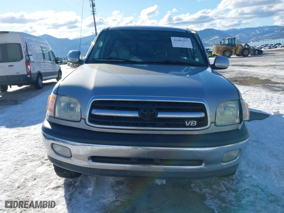 2002 Toyota Tundra SR5 with VIN 5TBBT44192S225410, listed as a IAAI auction lot 41402257 with 218,842 mi miles. Bid and sale history available at carsss.com. Image 12.