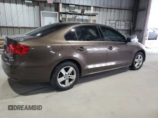2014 Volkswagen Jetta TDI w/Premium/Nav with VIN 3VWLL7AJ3EM352687, listed as a Copart auction lot 63249725 with 122,678 mi miles and Clean title. Bid and sale history available at DreamBid. Image 3.