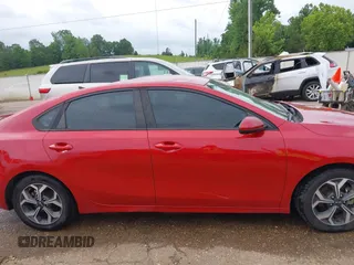 2019 Kia Forte LXS z VIN 3KPF24AD4KE063447, wystawiony jako IAAI lot #42278872 z przebiegiem 70 362 mil mil oraz . Historia ofert i sprzedaży dostępna na DreamBid. Obrazek 14.