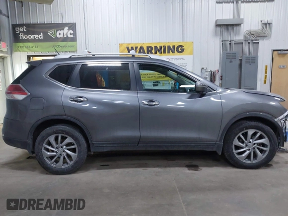 2015 Nissan Rogue SV with VIN 5N1AT2MV8FC846568, listed as a IAAI auction lot 41665072 with 105,841 mi miles. Bid and sale history available at carsss.com. Image 14.