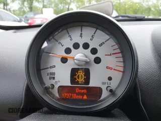 2011 MINI Countryman S with VIN WMWZC5C53BWM11022, listed as a IAAI auction lot 42249403 with 173,718 mi miles and . Bid and sale history available at DreamBid. Image 7.