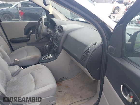 2005 Saturn VUE with VIN 5GZCZ33D55S853880, listed as a IAAI auction lot 41801535 with 110,030 mi miles. Bid and sale history available at carsss.com. Image 5.