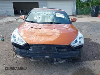 2013 Hyundai Veloster Turbo z VIN KMHTC6AE1DU101236, wystawiony jako IAAI lot #42230984 z przebiegiem 131 854 mil mil oraz . Historia ofert i sprzedaży dostępna na DreamBid. Obrazek 12.