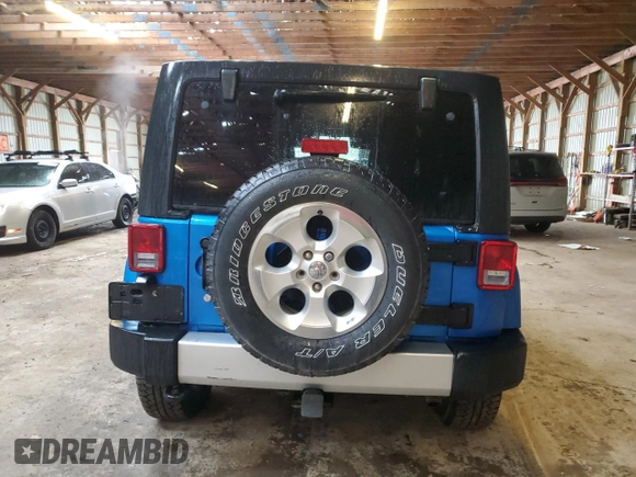 2014 Jeep Wrangler Unlimited Sahara with VIN 1C4BJWEG2EL285868, listed as a Copart auction lot 42927025 with 182,482 mi miles and Clean Title. Bid and sale history available at carsss.com. Image 6.